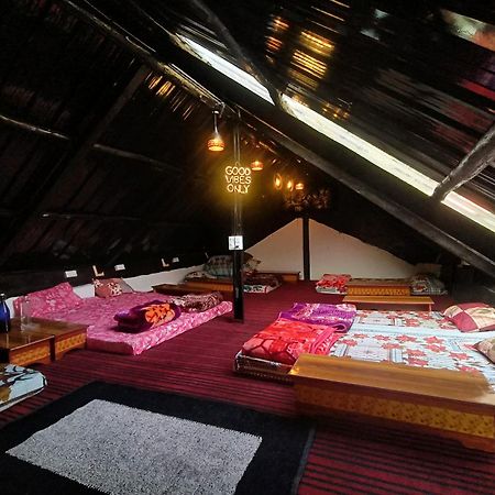 Hostel Stoner'S Delight Kulu Exteriér fotografie